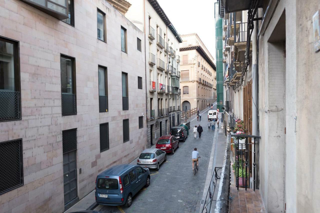 El Mirador De La Cuesta De Santo Domingo Apartment Pamplona Bagian luar foto